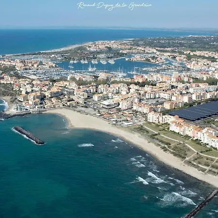 Apartment T3 Climatise 40m2 Piscine Parking Prive 2 Secteur Falaises 50 M De La Proche Centre-port 4 Personnes *