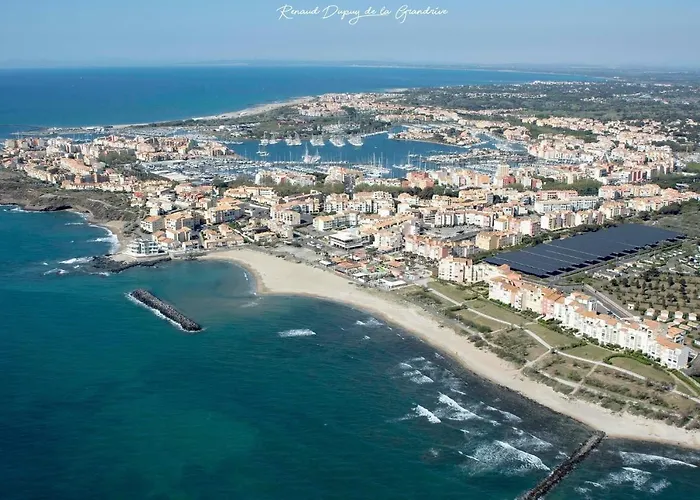 Appartement T3 Climatise 40m2 Piscine Parking Prive 2 Secteur Falaises 50 M De La Proche Centre-port 4 Personnes *